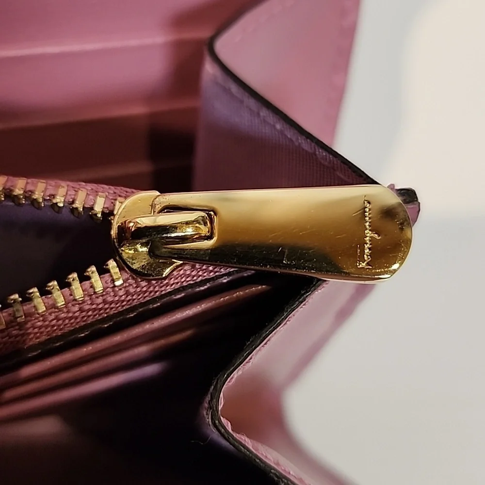 Salvatore Ferragamo Wallet With Box
